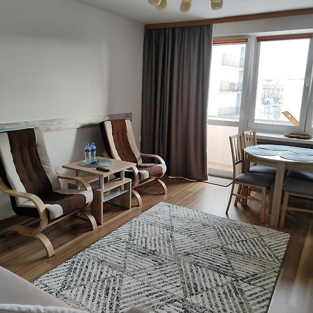 Apartament Praski 5 Minut Od Metra I Starego Miasta Spacerem Do Zoo I Konesera Warschau Buitenkant foto